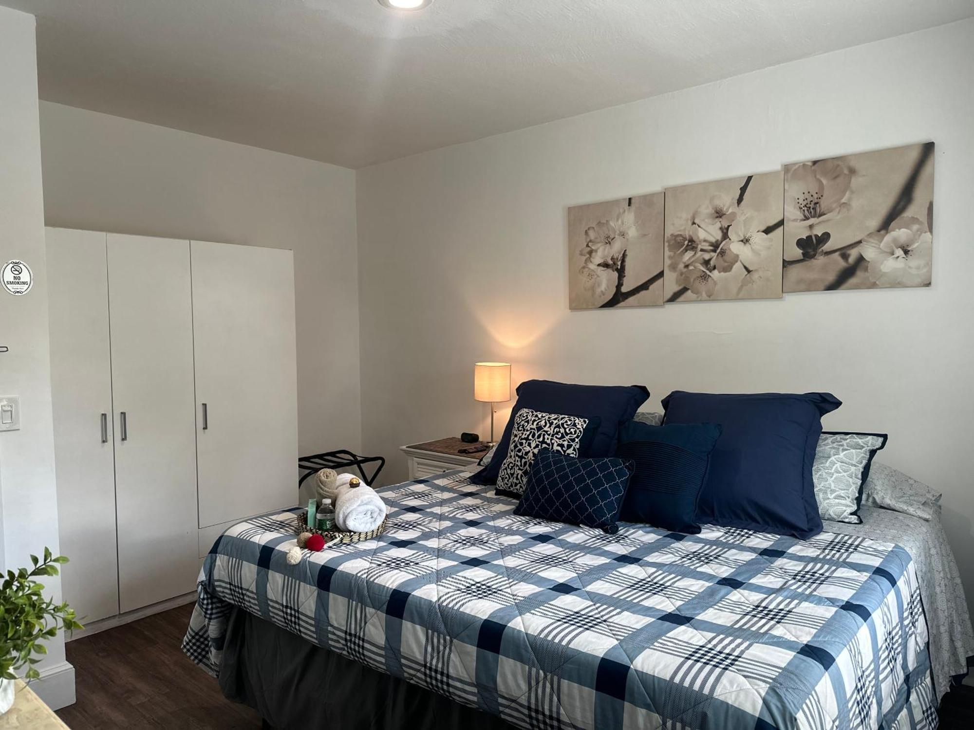 Cozy Private Bedrooms Kitchen Wifi Englewood Bagian luar foto