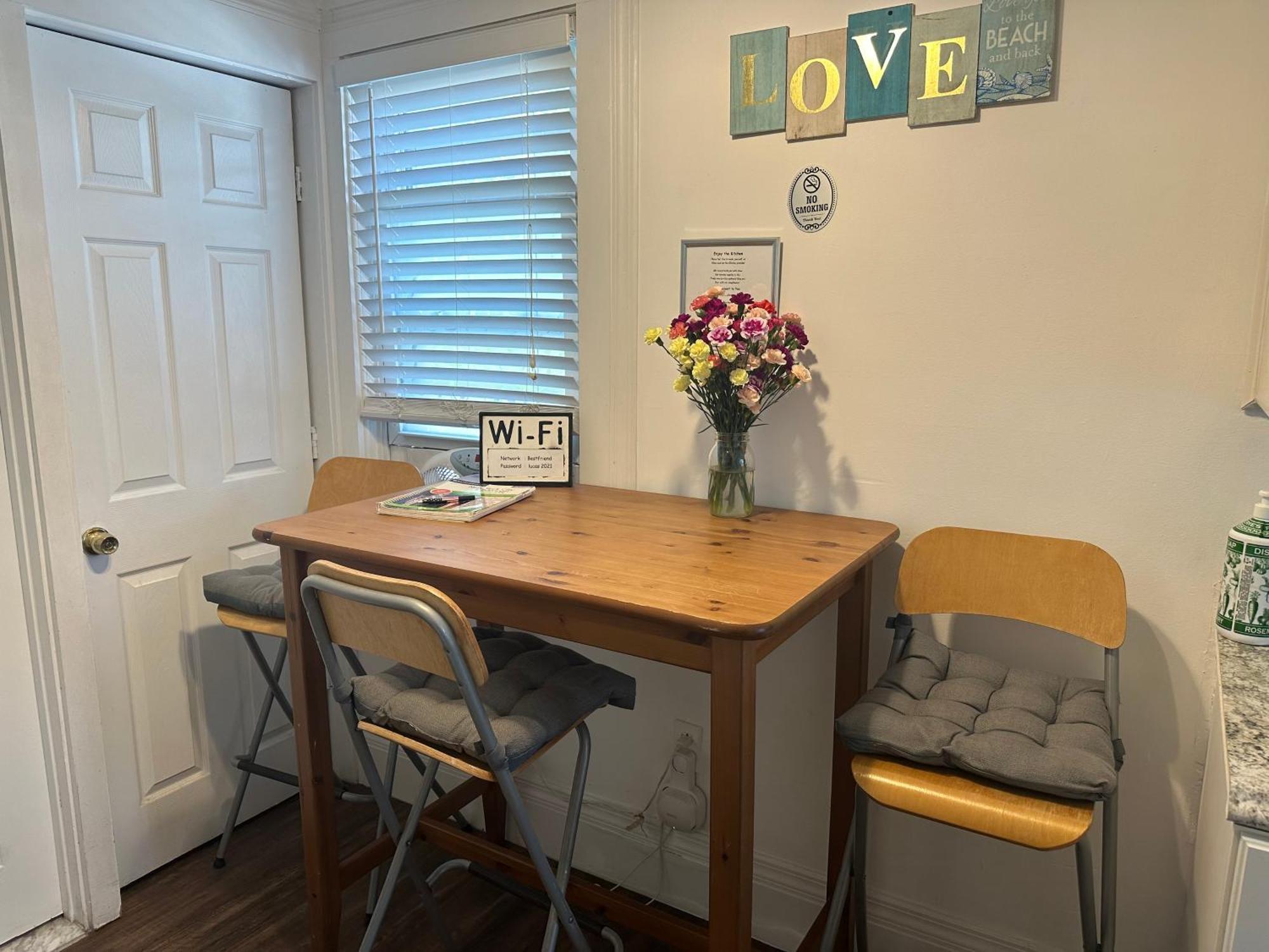 Cozy Private Bedrooms Kitchen Wifi Englewood Bagian luar foto